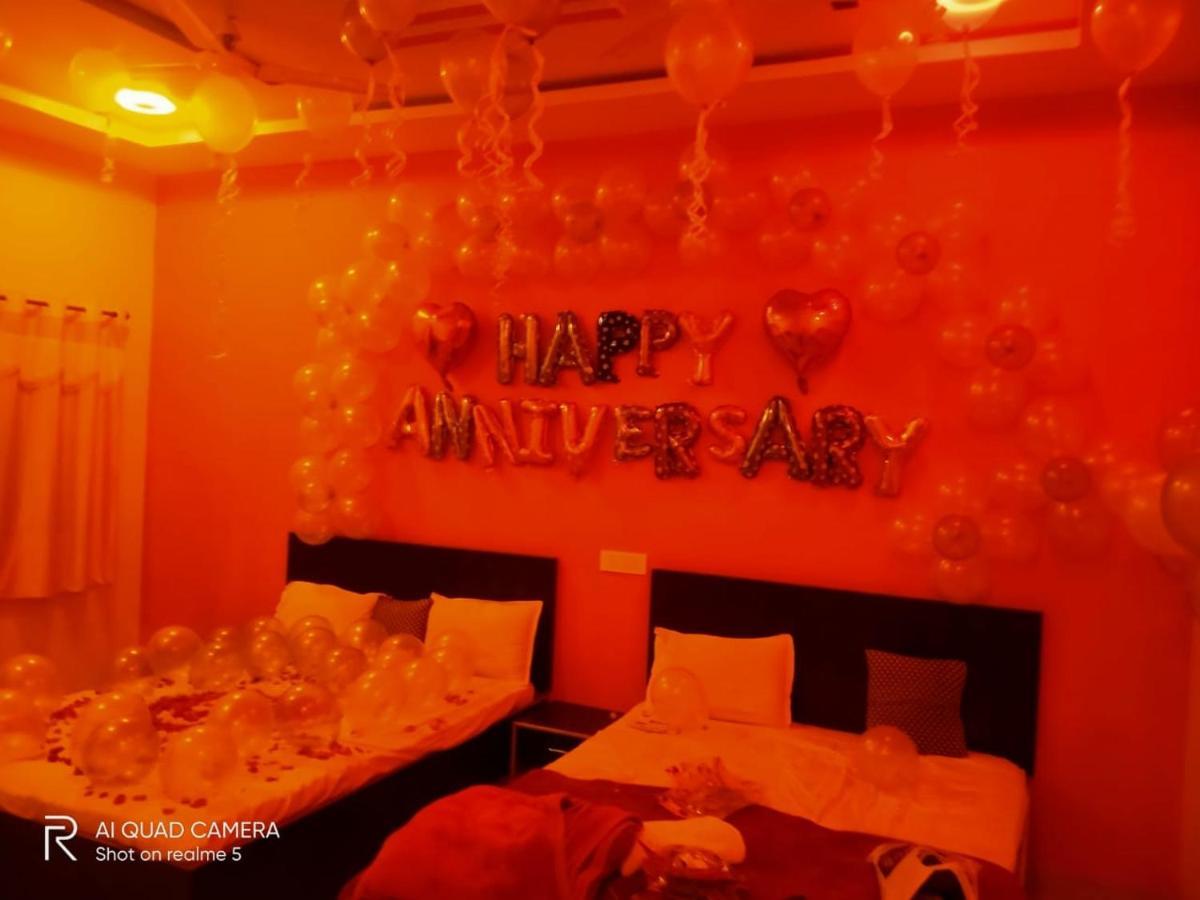 Hotel Nisarg Lodging And Restaurant アウランガーバード エクステリア 写真